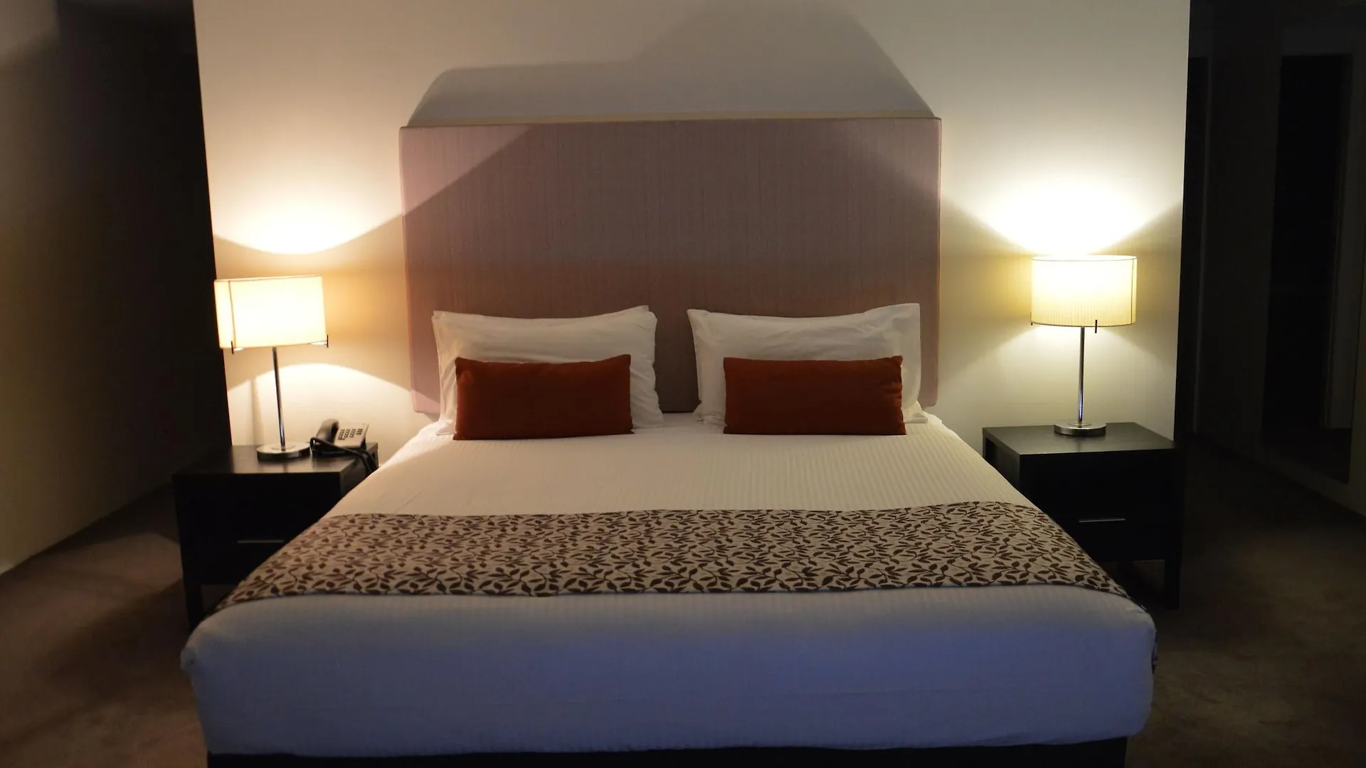 Cbd Executive Apartments Rockhampton
