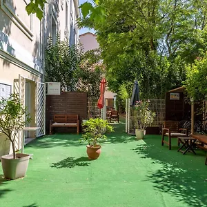 https://residence-les-cordeliers.fr-provencehotel.com