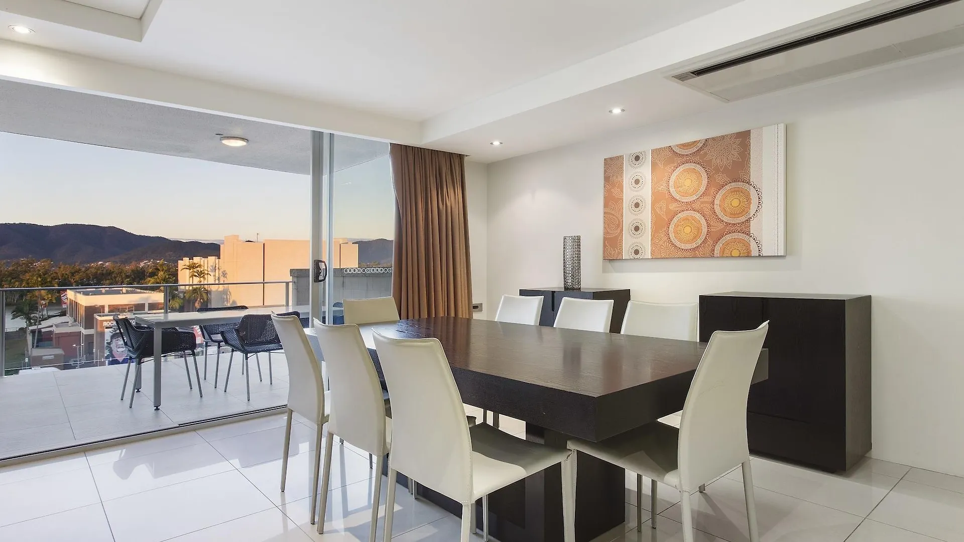 Cbd Executive Apartments Rockhampton 4*,